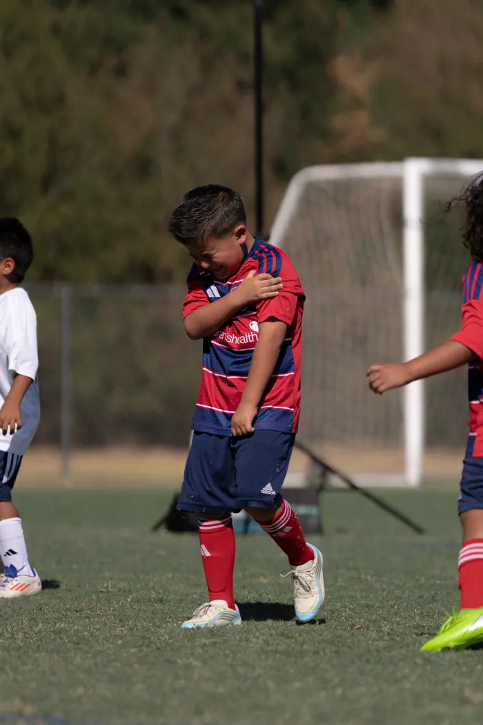 Lee, FC Dallas number 5, game action photo 1 of 18