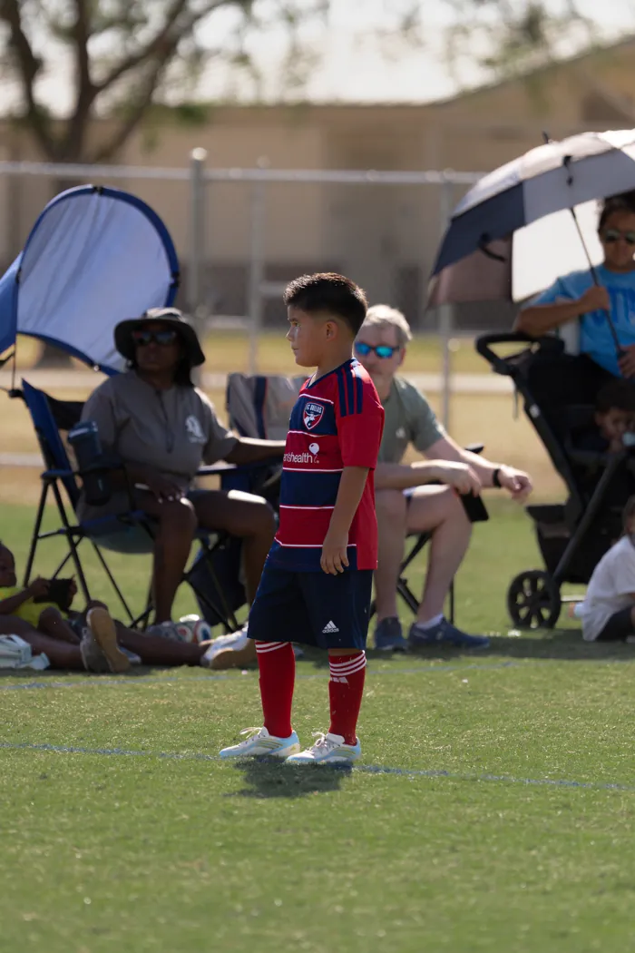 Lee, FC Dallas number 5, game action photo 8 of 18