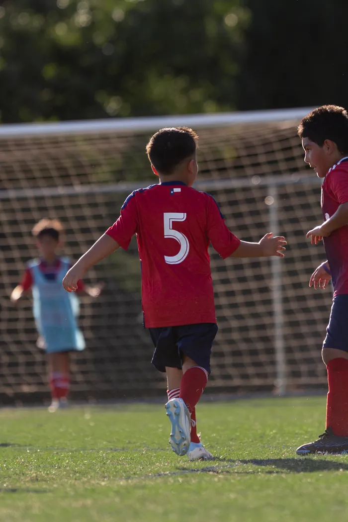 Lee, FC Dallas number 5, game action photo 17 of 18